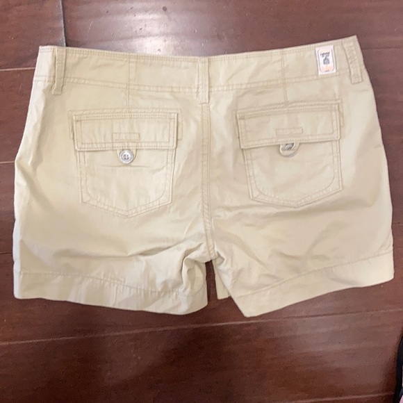 | Tan Levi Shorts | - Picture 2 of 4